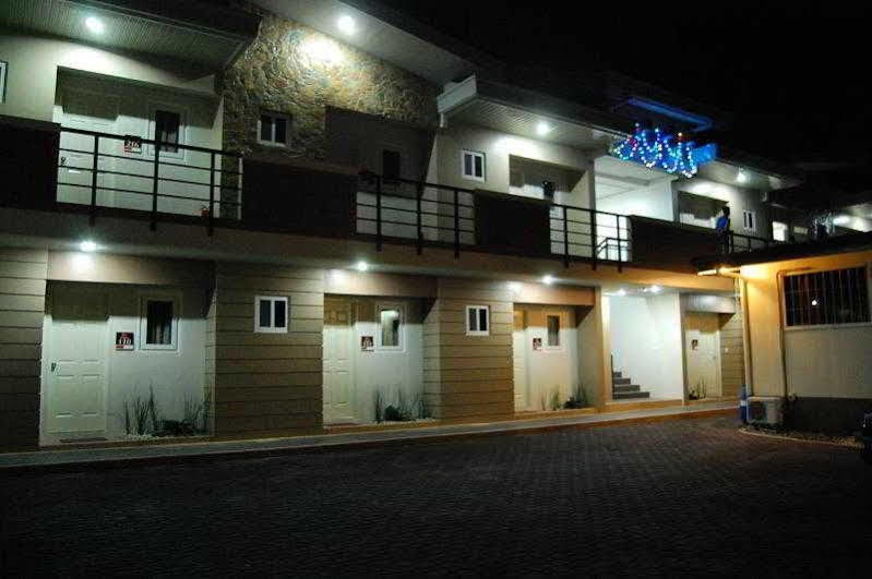 Rumi Apartelle Hotel Ángeles Exterior foto